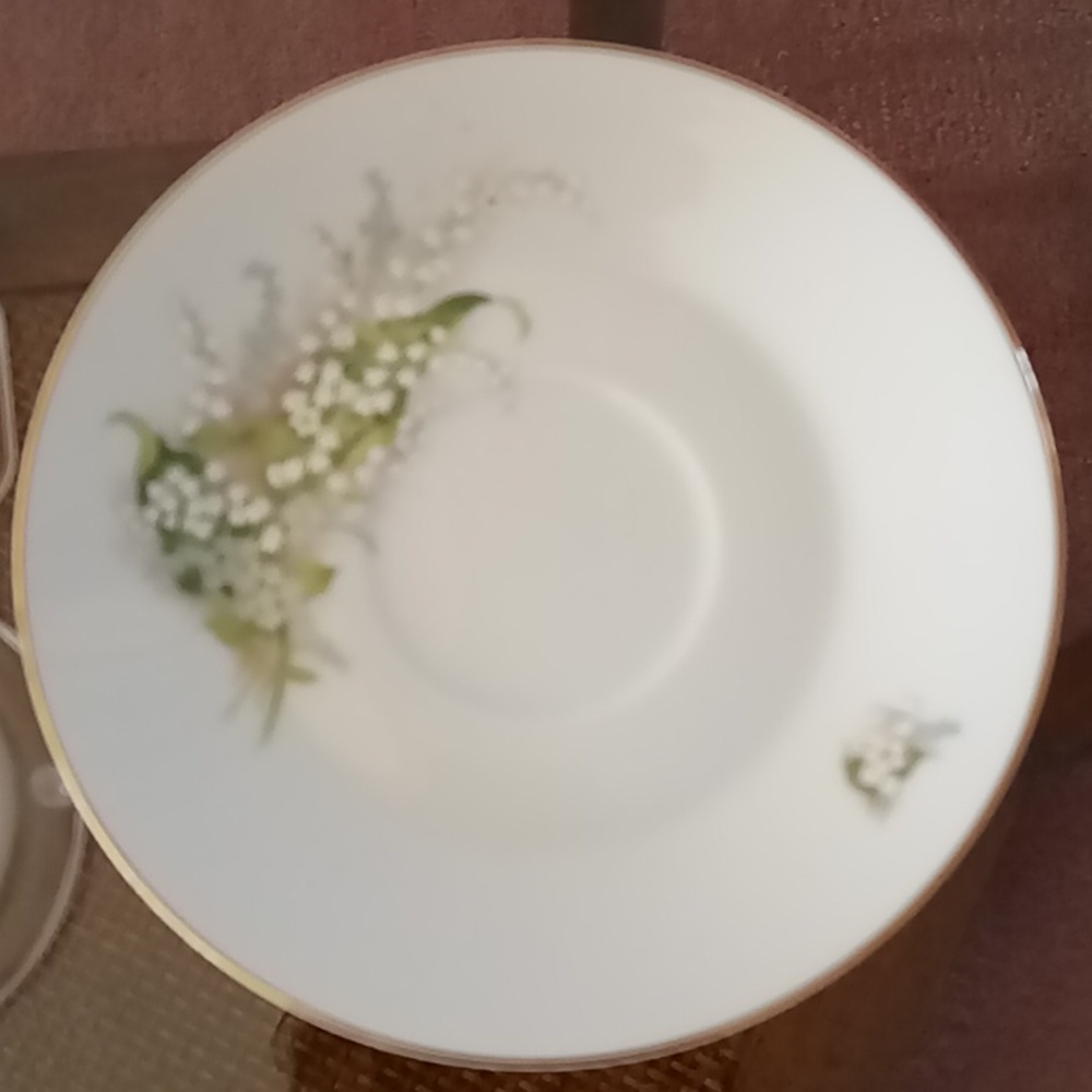 Vintage Grandmother Teacup and Saucer Set - Picture 3 of 7